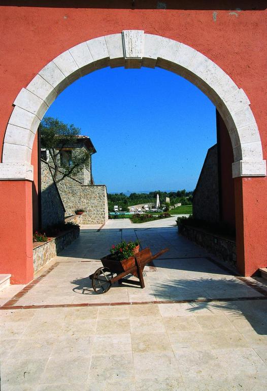 Relais Le Ginestre Villa Сатурния Екстериор снимка